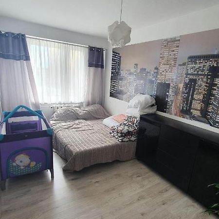 Apartament New Jork Olštýn Exteriér fotografie