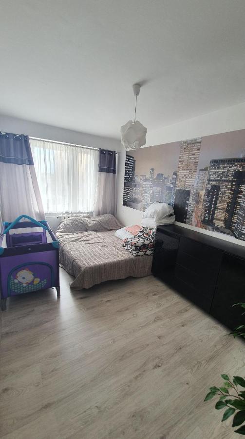 Apartament New Jork Olštýn Exteriér fotografie